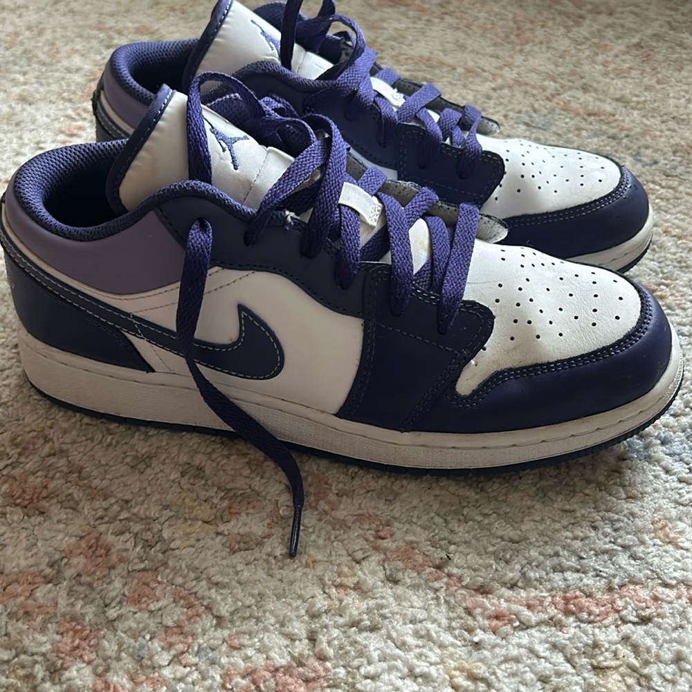Purple Nike Jordans women’s size 7
